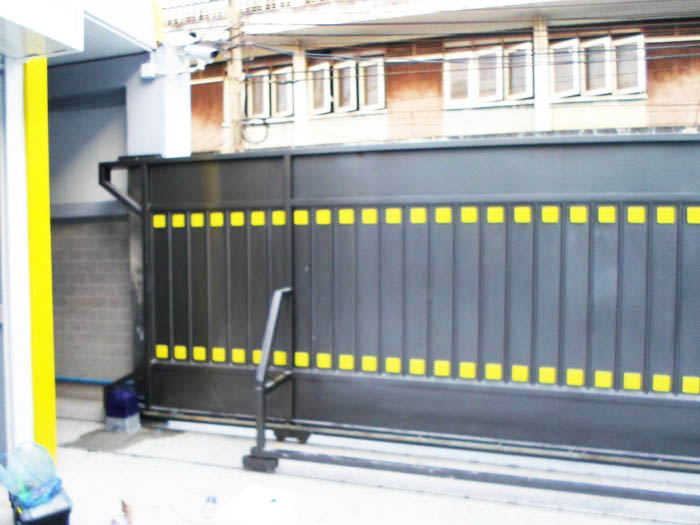 บริษัท แด็ด ออโต้ดอร์ จำกัด 